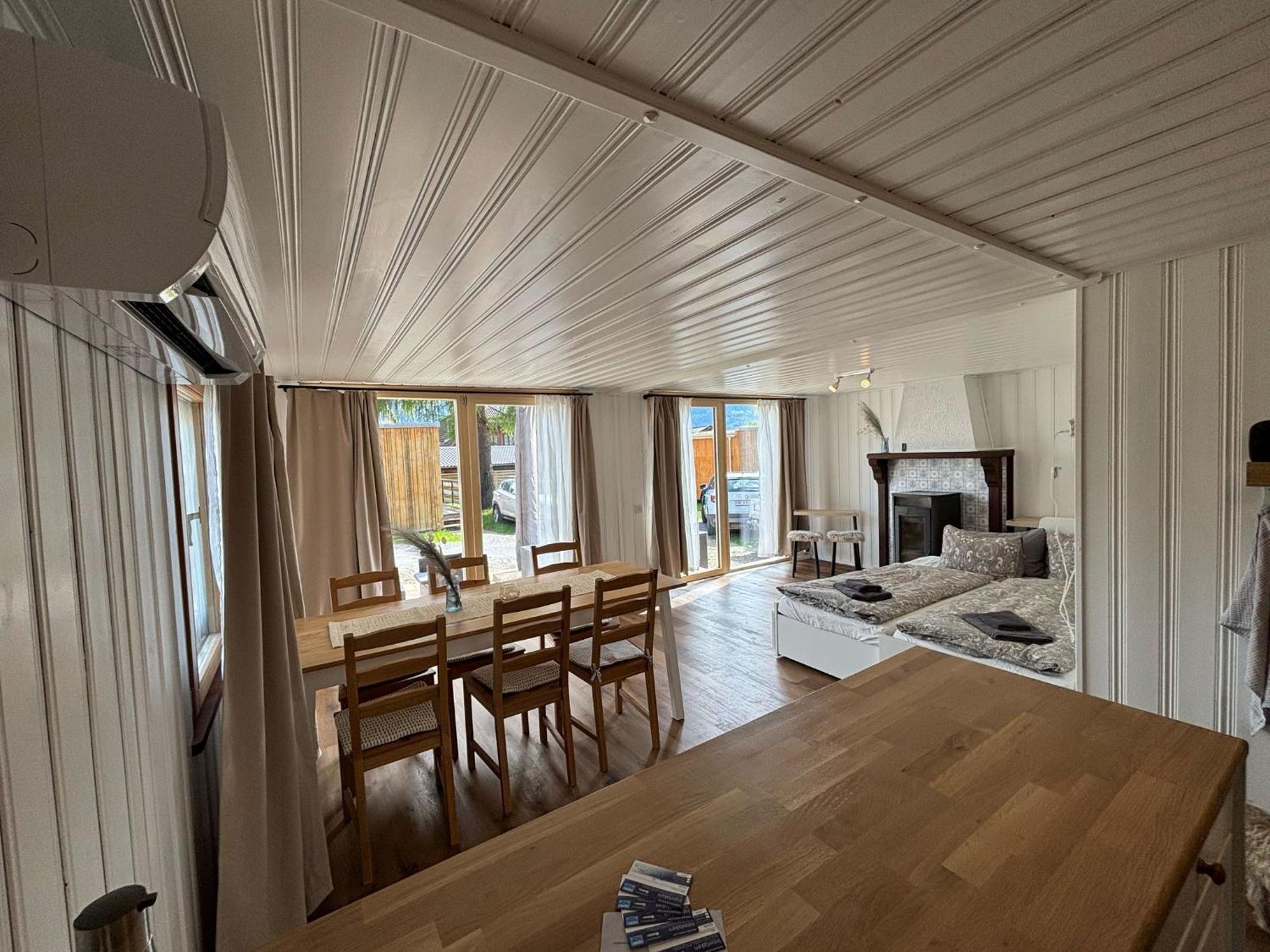 Cozy 2-bedroom Holiday home Unterseen